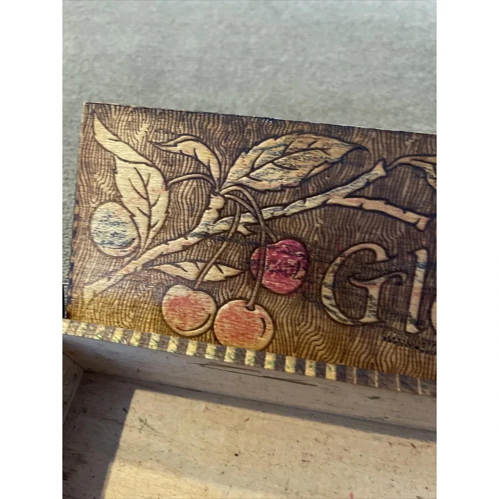 Antique Handcrafted Carved Ladies'  Flemish Art Brown Wooden Glove Box (TD)